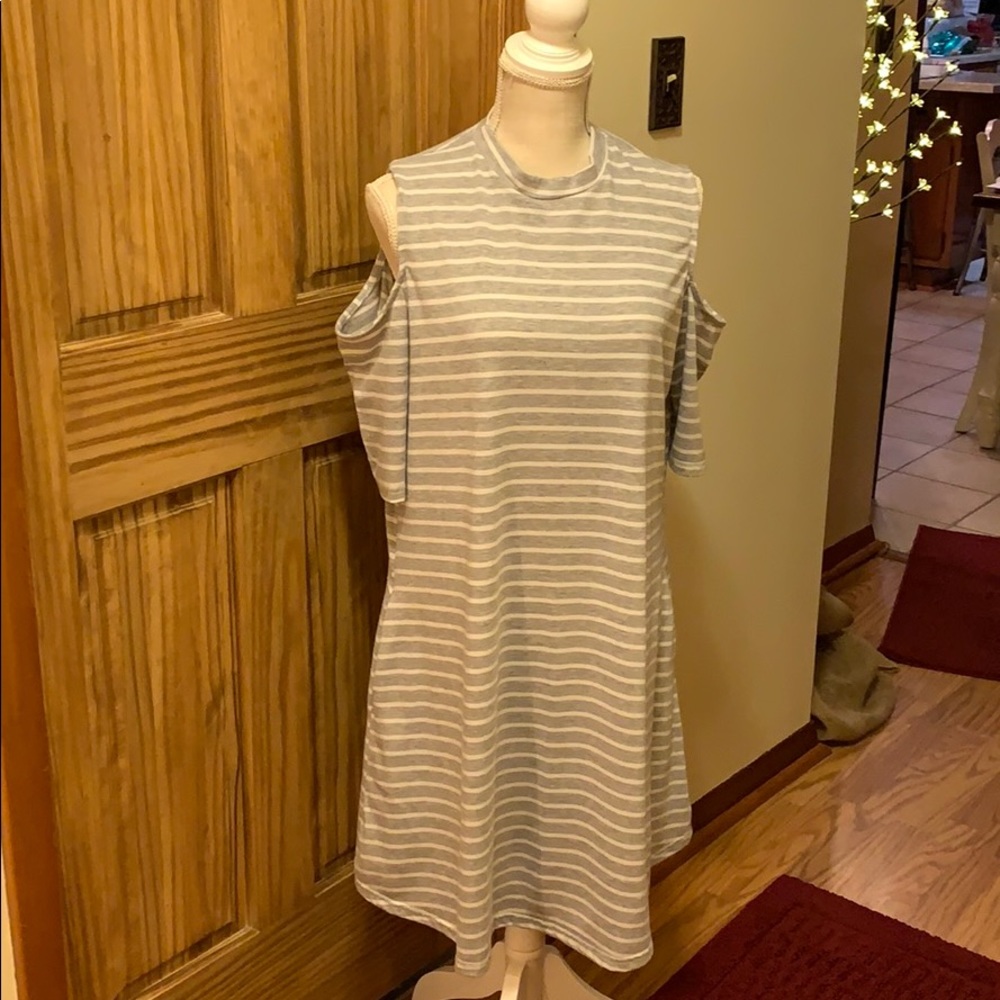 🛍SIMPLY SOUTHERN Dress🛍